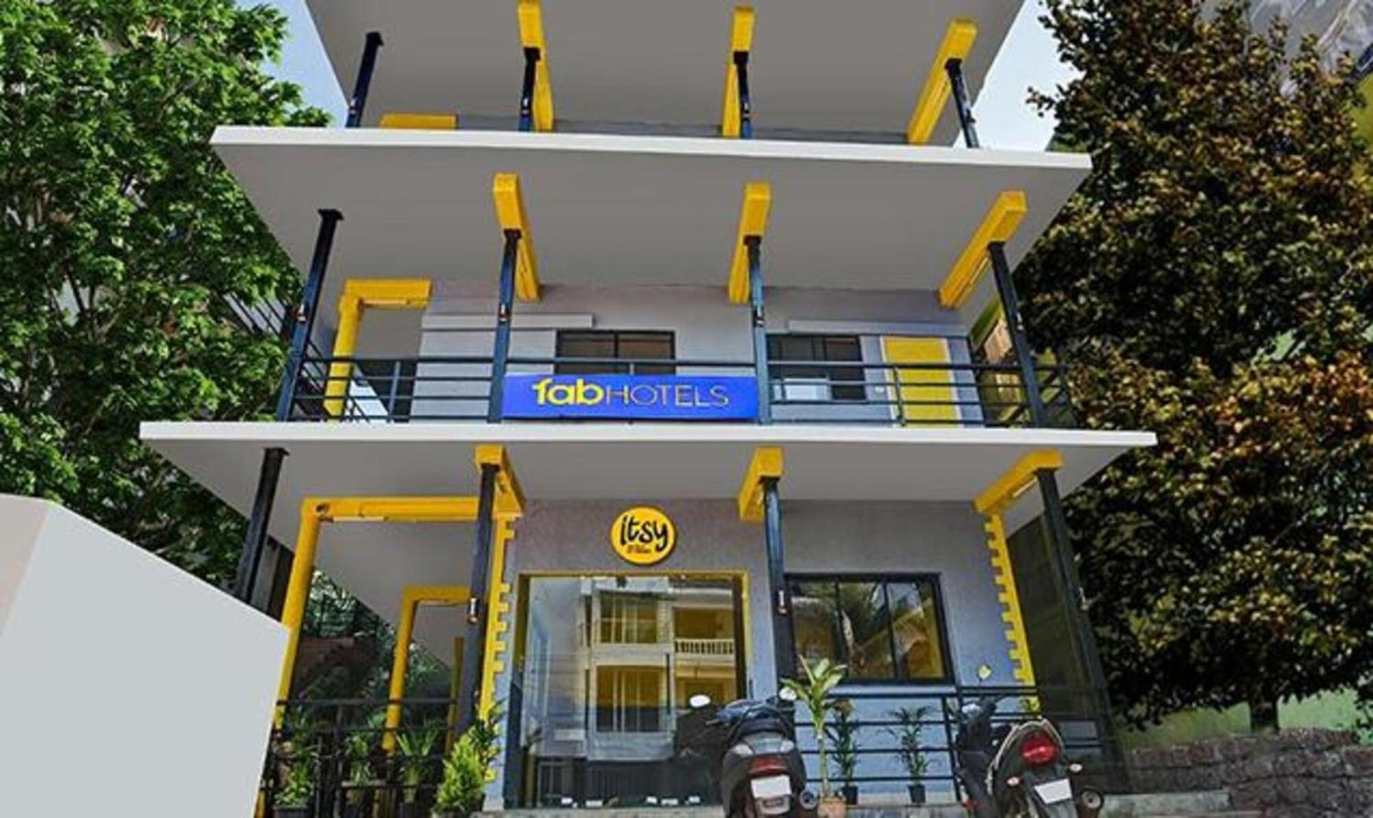 Fabexpress 29 Beach House, Morjim Beach Exteriér fotografie
